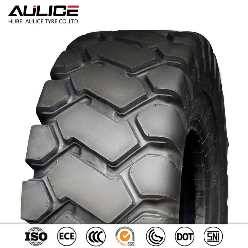 A tração forte, a estabilidade, a resistência molhada do patim e a boa propriedade OTR diagonal da Auto-limpeza montam pneus E-3/G-3 AE805 17.5-25