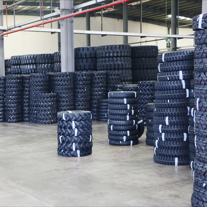 Resistente todo o pneumático radial de aço 13r22.5 do caminhão de mineração para a sobrecarga da mina/construção